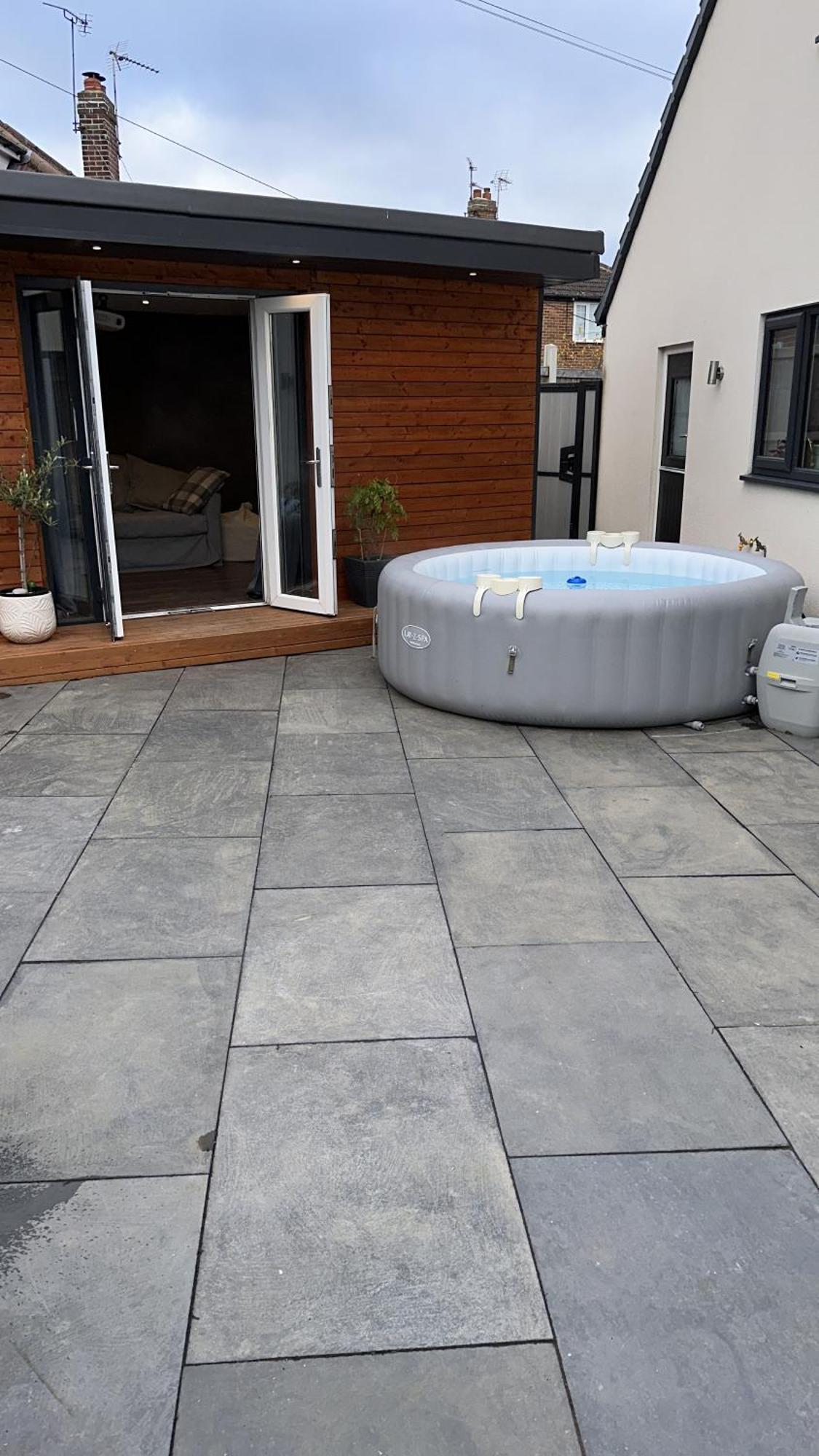 Modern Harrogate House Sleeps 10, Cinema Room & Hot Tub Dış mekan fotoğraf